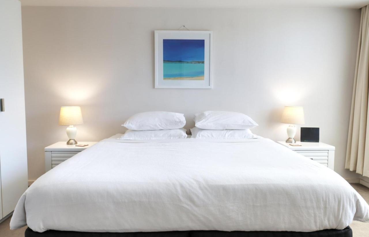 Fiveways Balcony, King Bed, Chef's Kitchen * Fremantle
